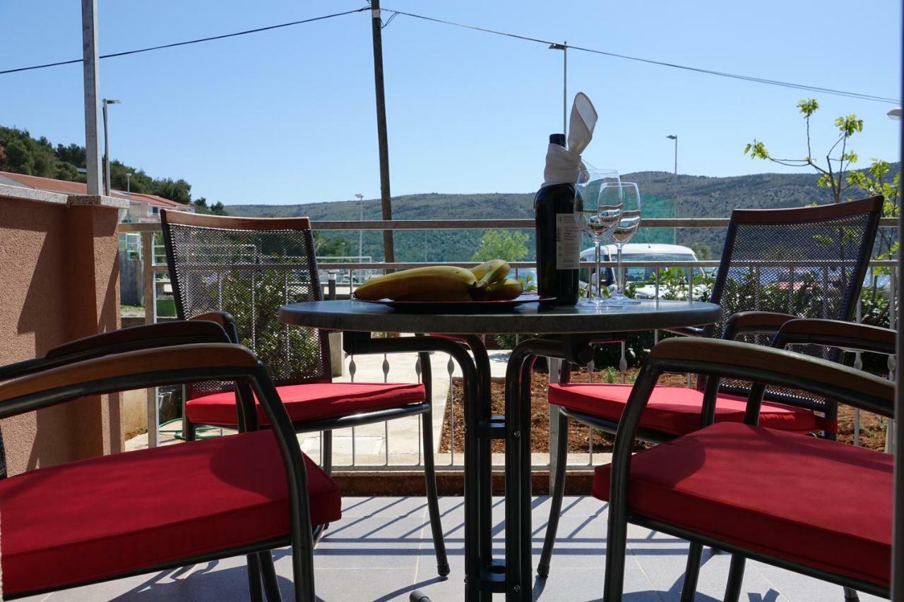 Apartmani Obala Poljica  Экстерьер фото